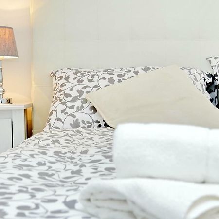 Bbhome Trastevere Station White Chic Apartment Rome Buitenkant foto