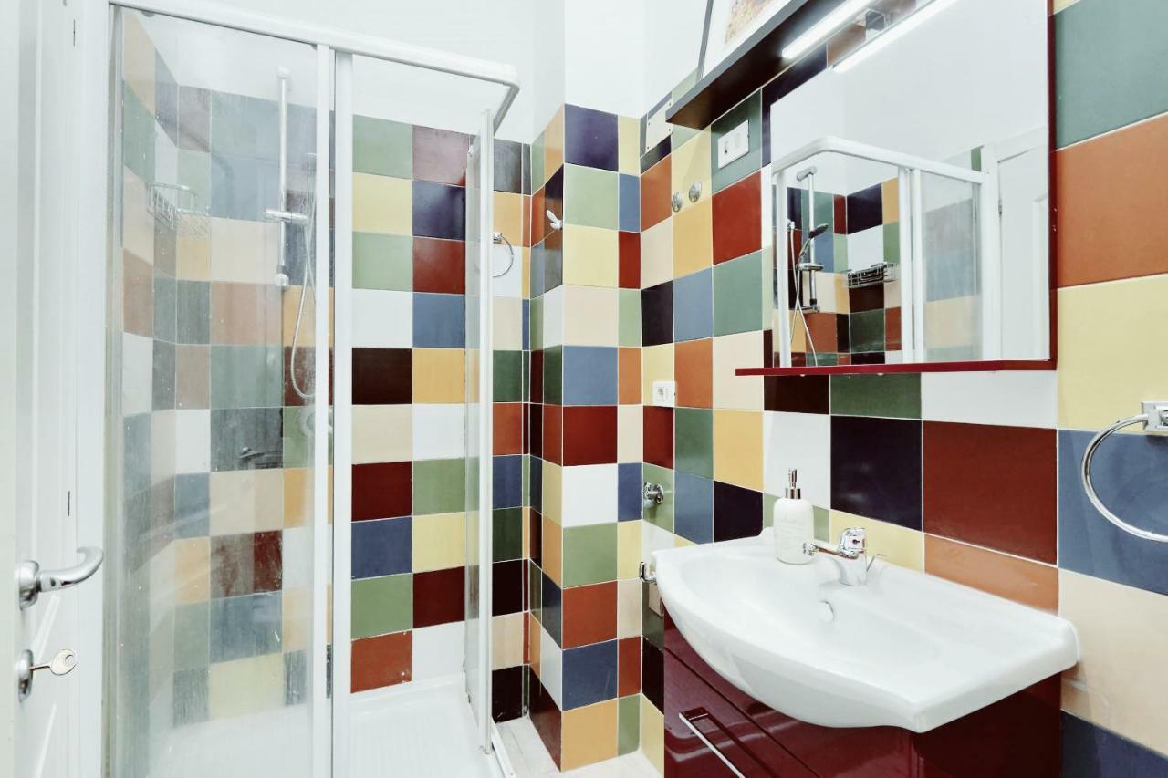 Bbhome Trastevere Station White Chic Apartment Rome Buitenkant foto